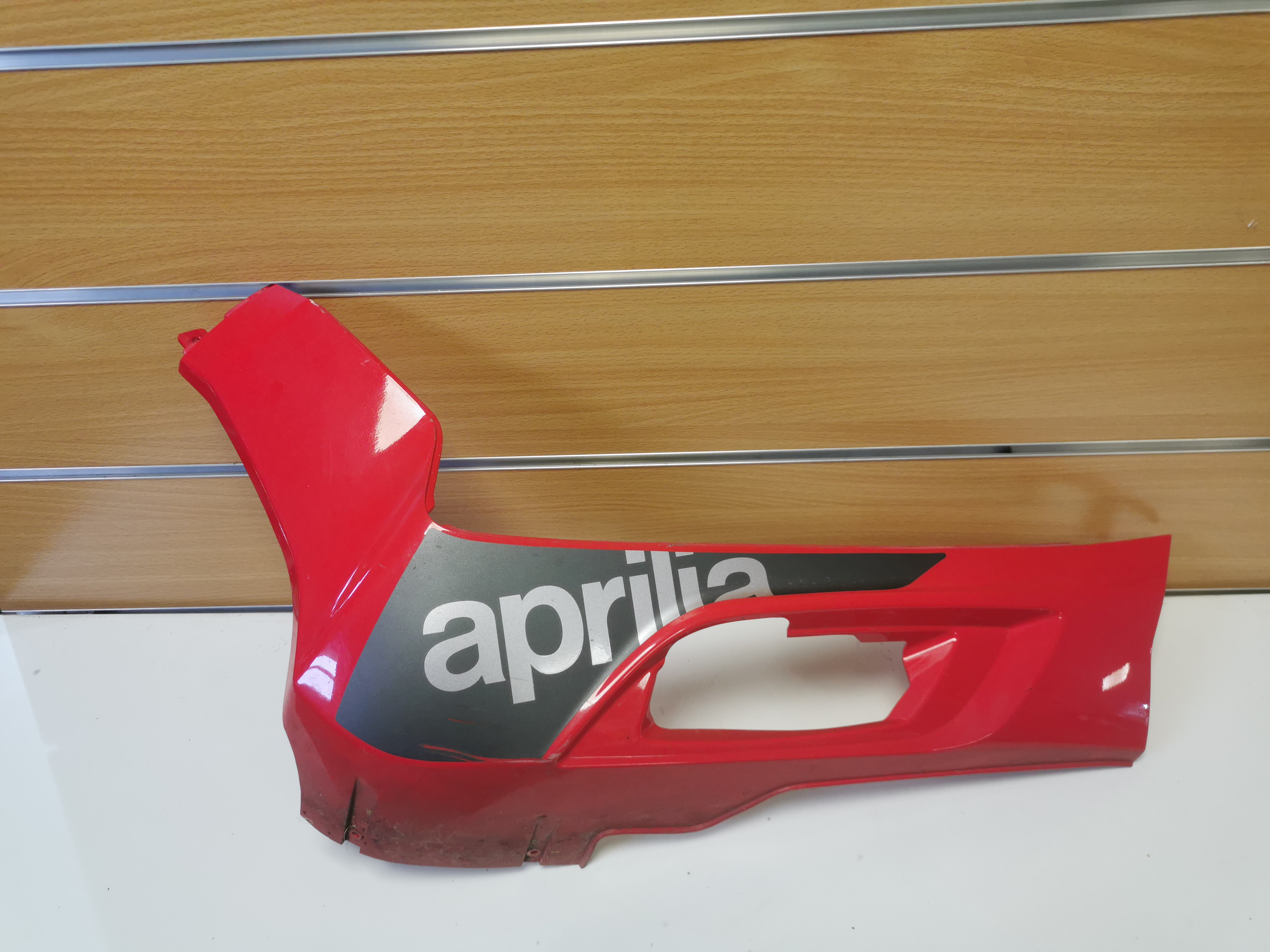 Spoiler gauche OCCASION aprilia sxr 50
