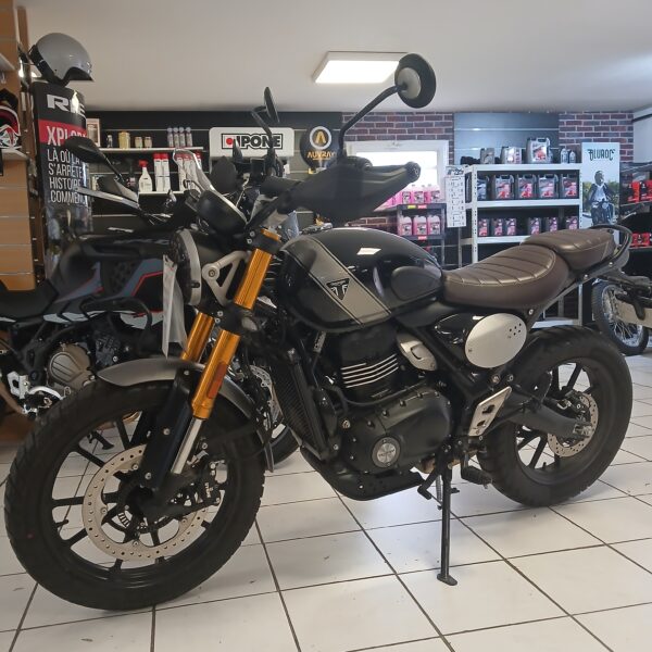 triumph scrambler 400 X